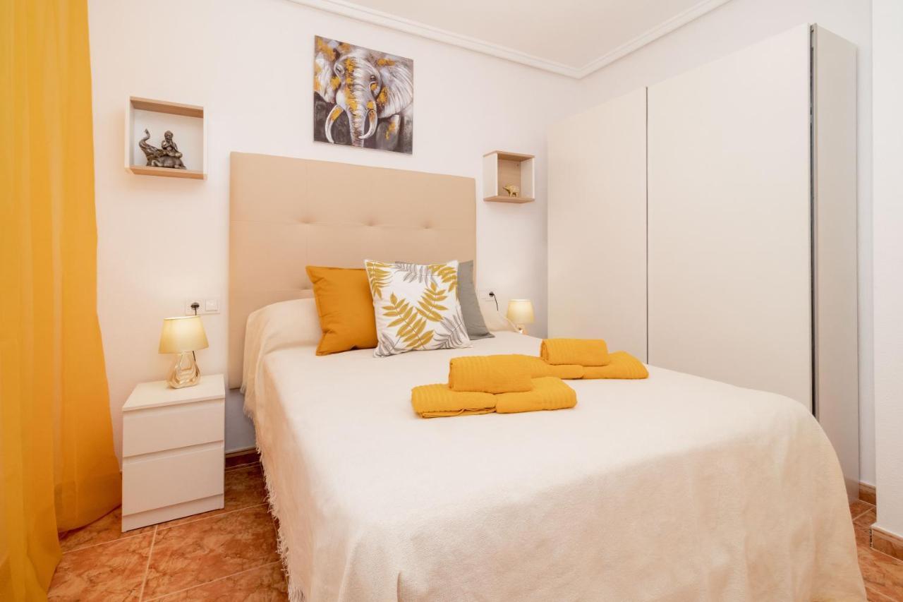 Marianna Apartment Torrevieja Exterior photo